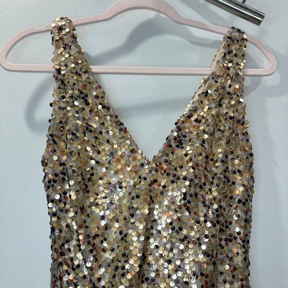 David Meister Gold Sequin Evening Gown Size 4 | Style Z00Y7885 - Picture 10 of 15